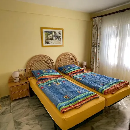 El Lobo De Mar Apartment *